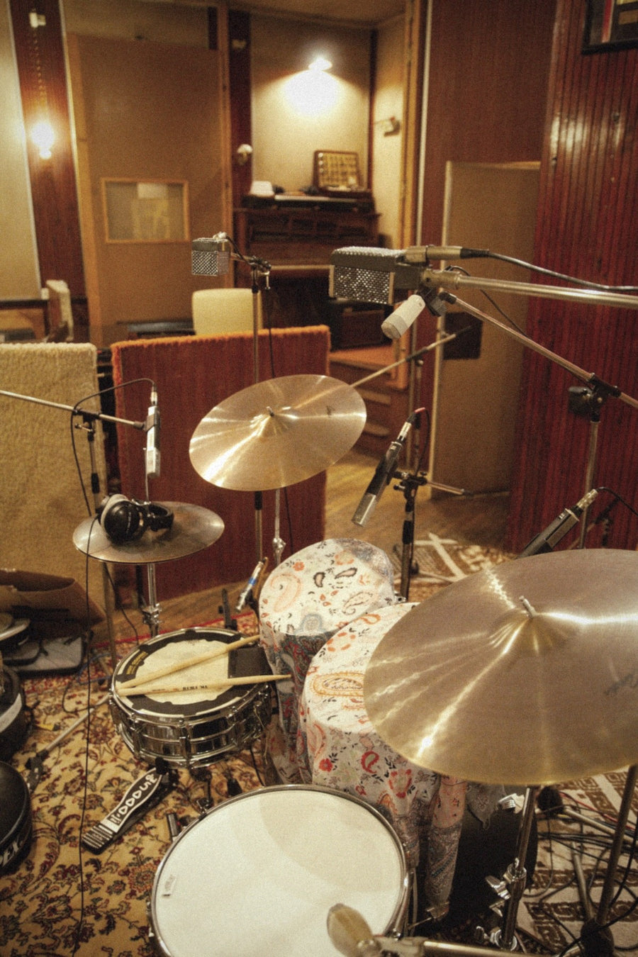 Studio CBE, Paris – drum kit